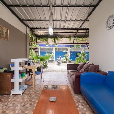Urbanview Hotel Minongga Pondok Labu By Reddoorz Jakarta Eksteriør billede