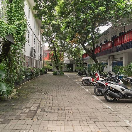 Urbanview Hotel Minongga Pondok Labu By Reddoorz Jakarta Eksteriør billede