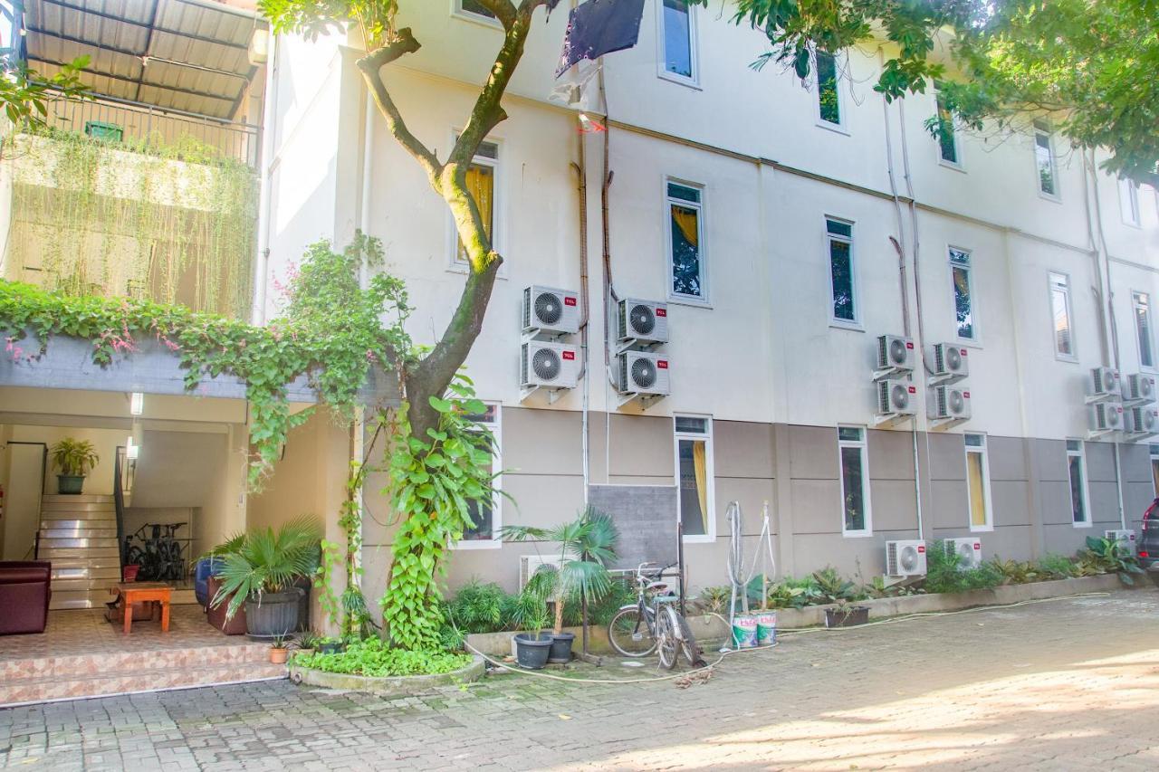 Urbanview Hotel Minongga Pondok Labu By Reddoorz Jakarta Eksteriør billede