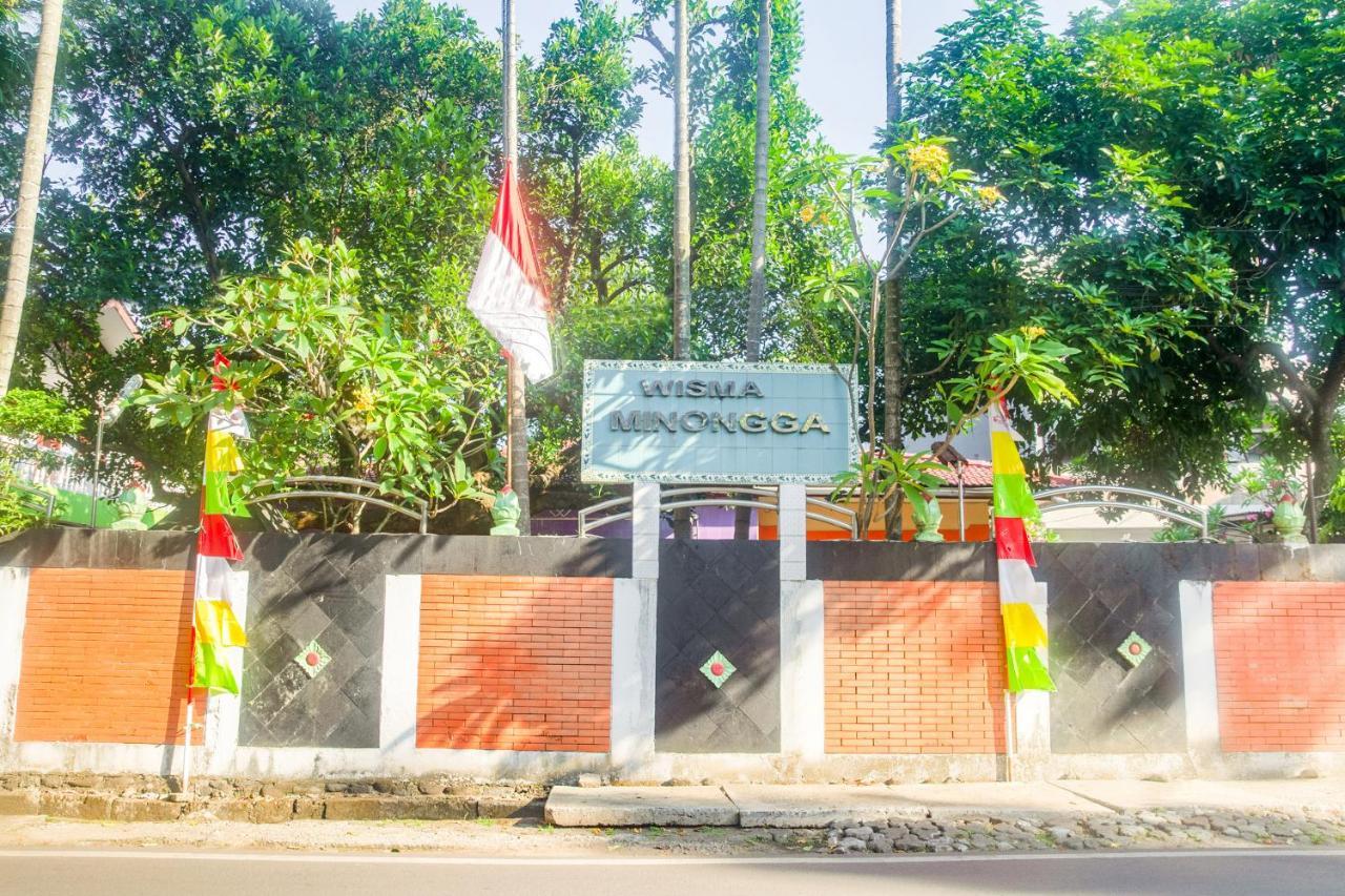 Urbanview Hotel Minongga Pondok Labu By Reddoorz Jakarta Eksteriør billede